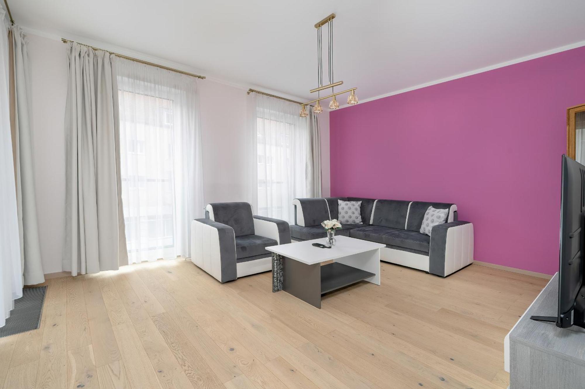 Apartment With Balcony And Free Parking In Poznan By Noclegi Renters Exterior foto